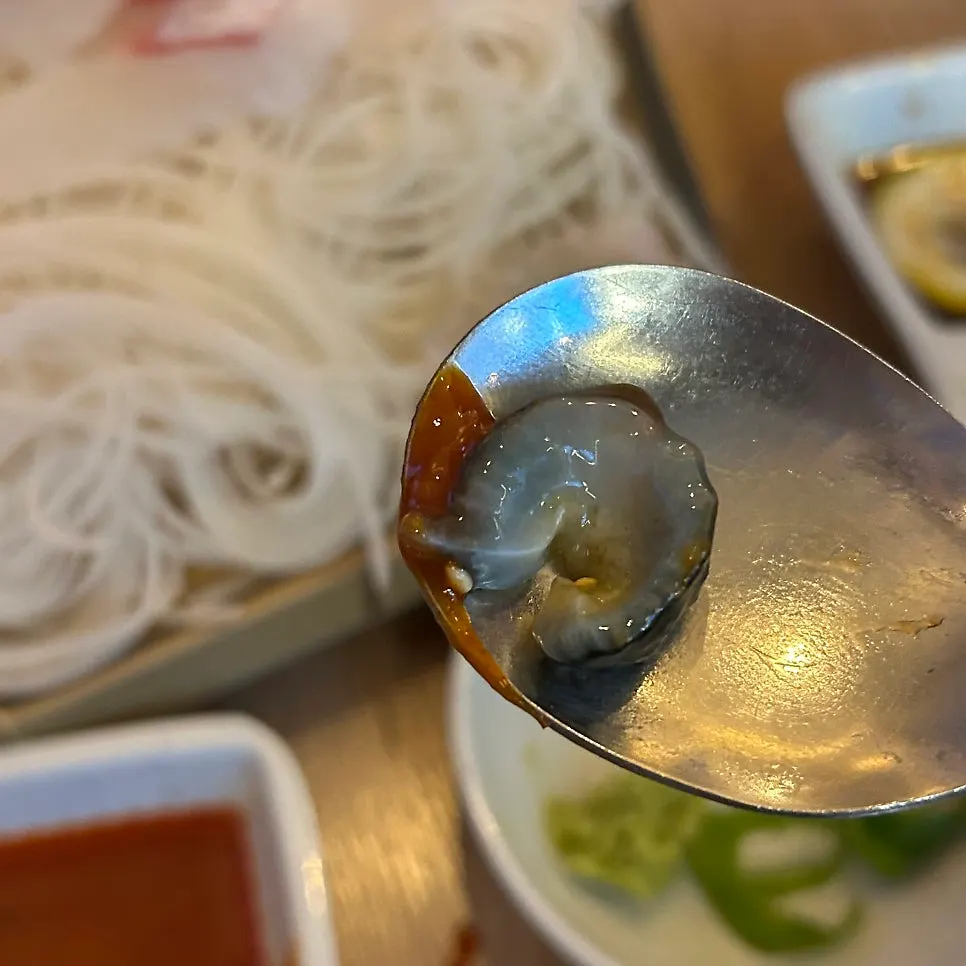 Sea cucumber dipped in sesame oil sauce