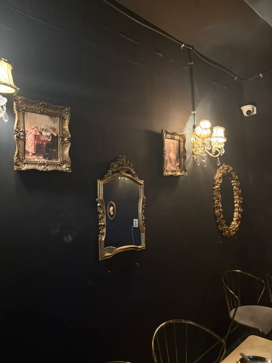 Vintage-style tables and chairs in the restaurant