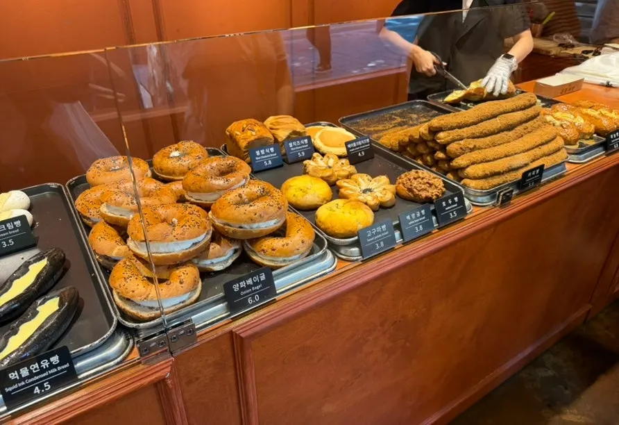 Large-sized breads on display at Munhwa Bakery