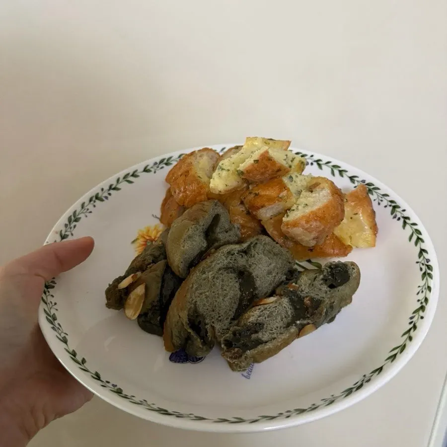 Three kinds of Munhwa Bakery bread enjoyed at home