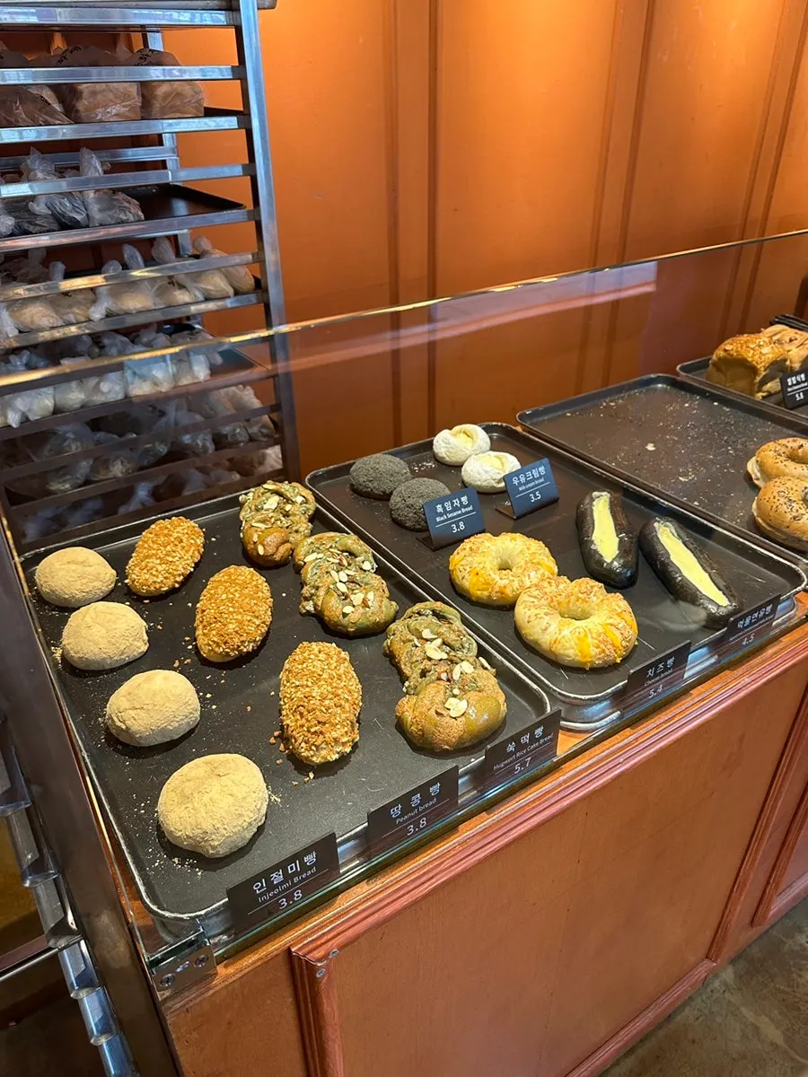 Interior of Munhwa Bakery with bread displayed