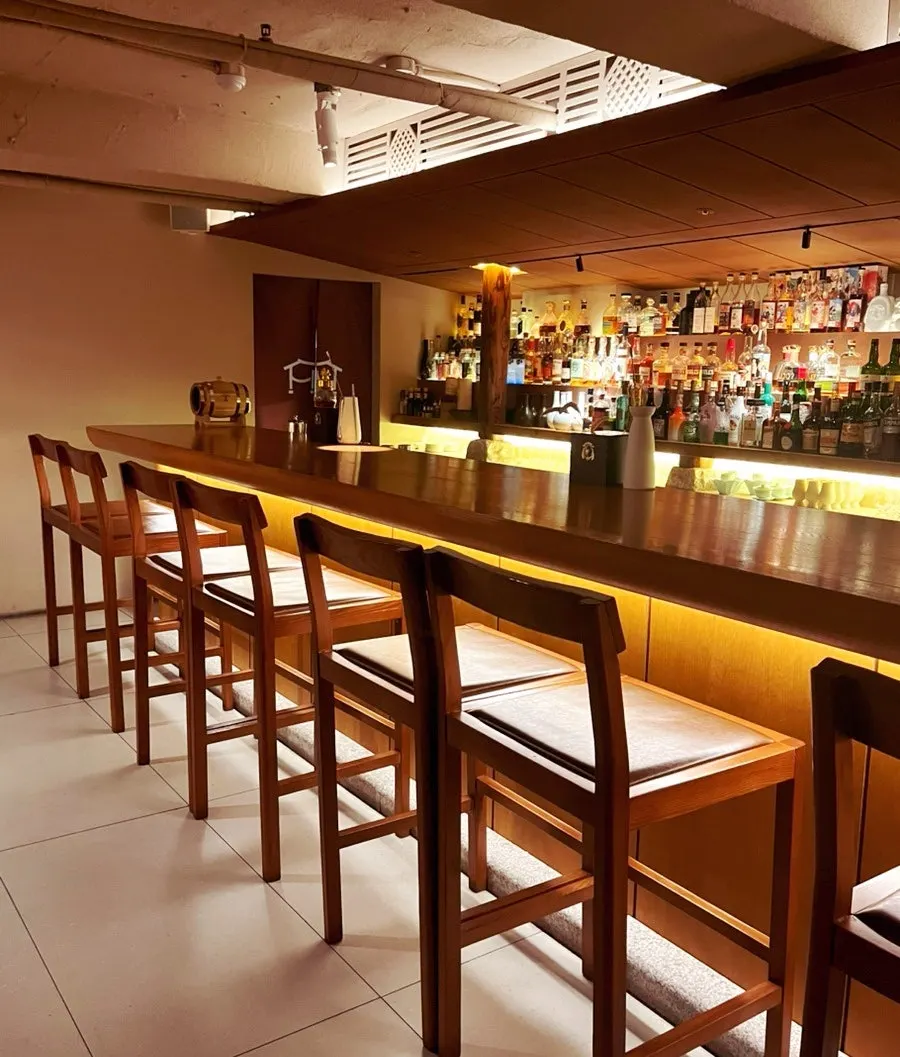 Hanuk's space decorated with Korean-style objects