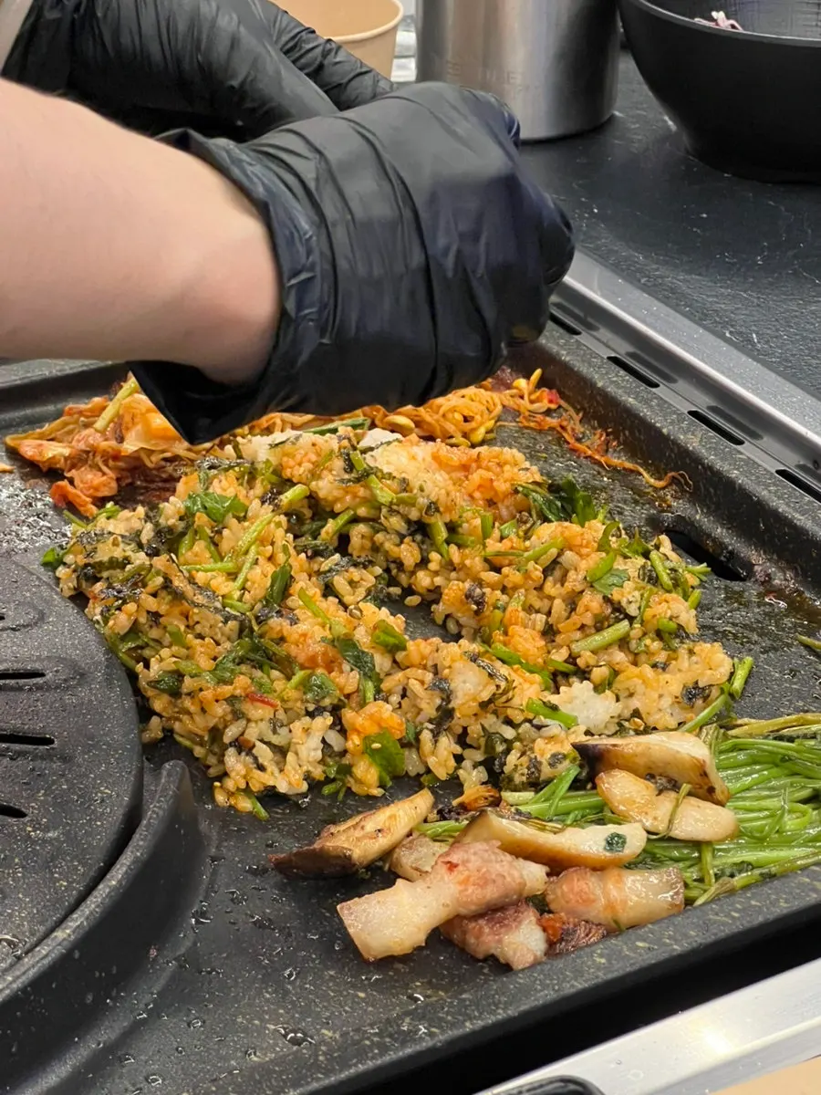 Black pork moksal eaten with salt