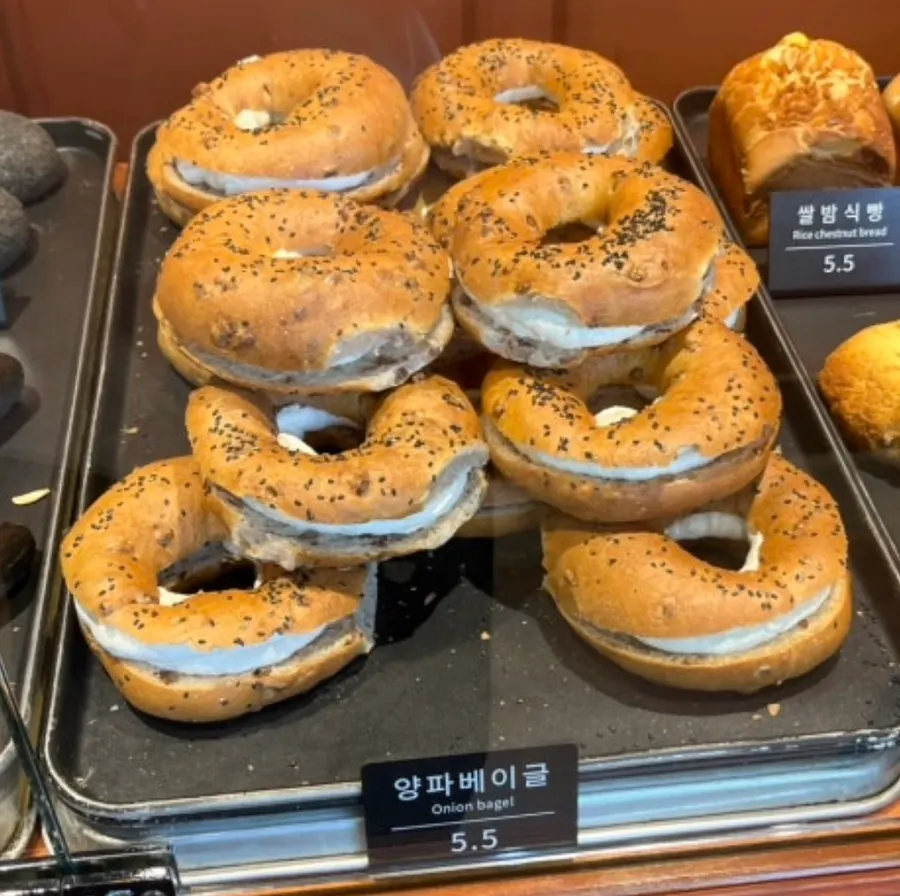 Signature photo of Munhwa Bakery