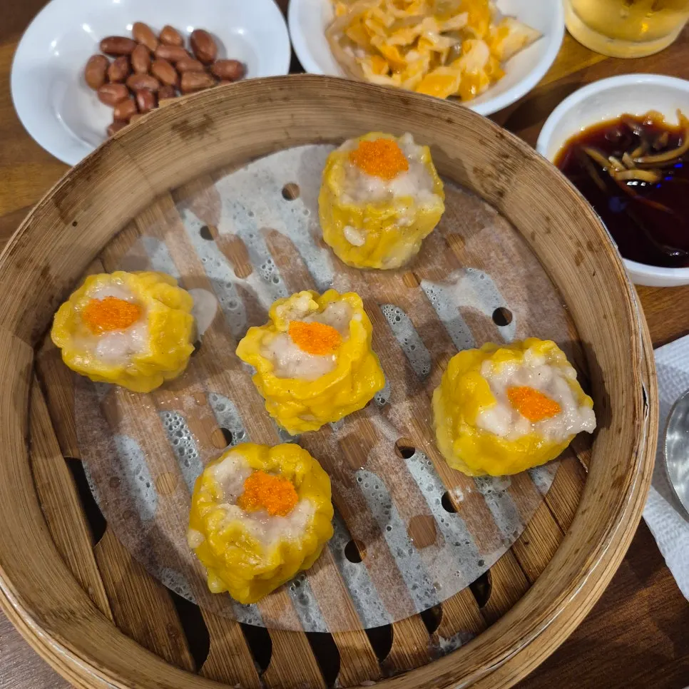 Shrimp and pork shumai