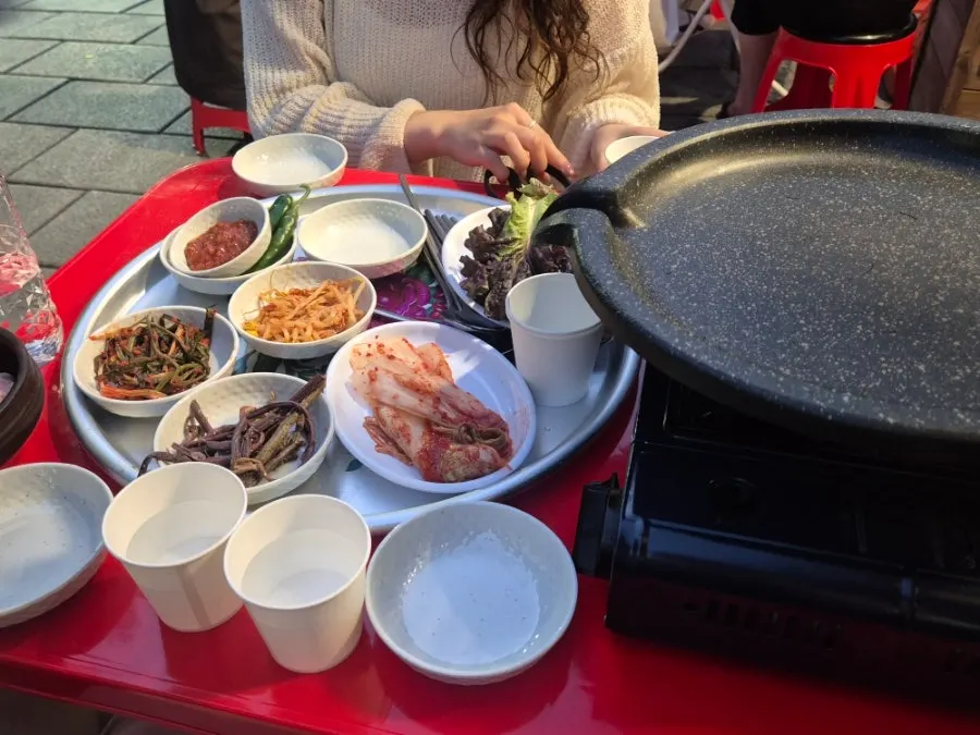 탑골공원 근처 초원식당 외부 전경