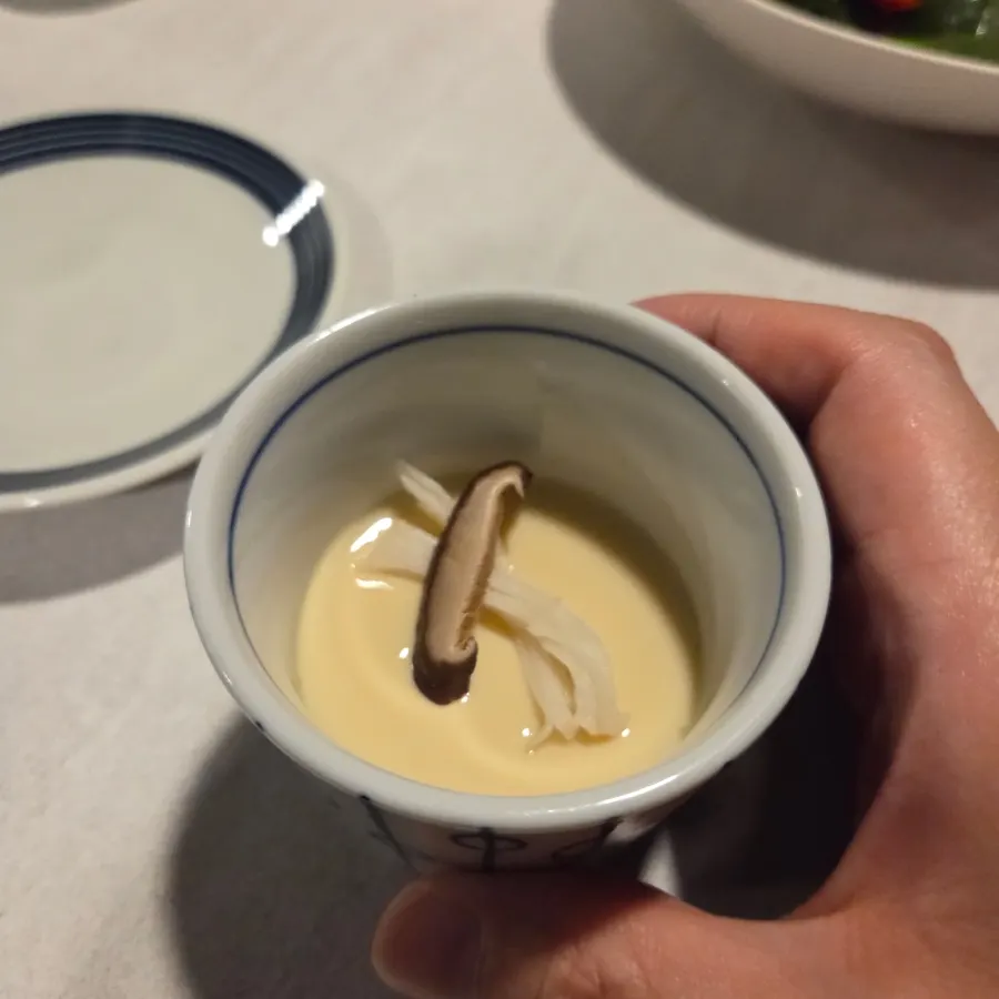 따뜻하게 나온 계란찜