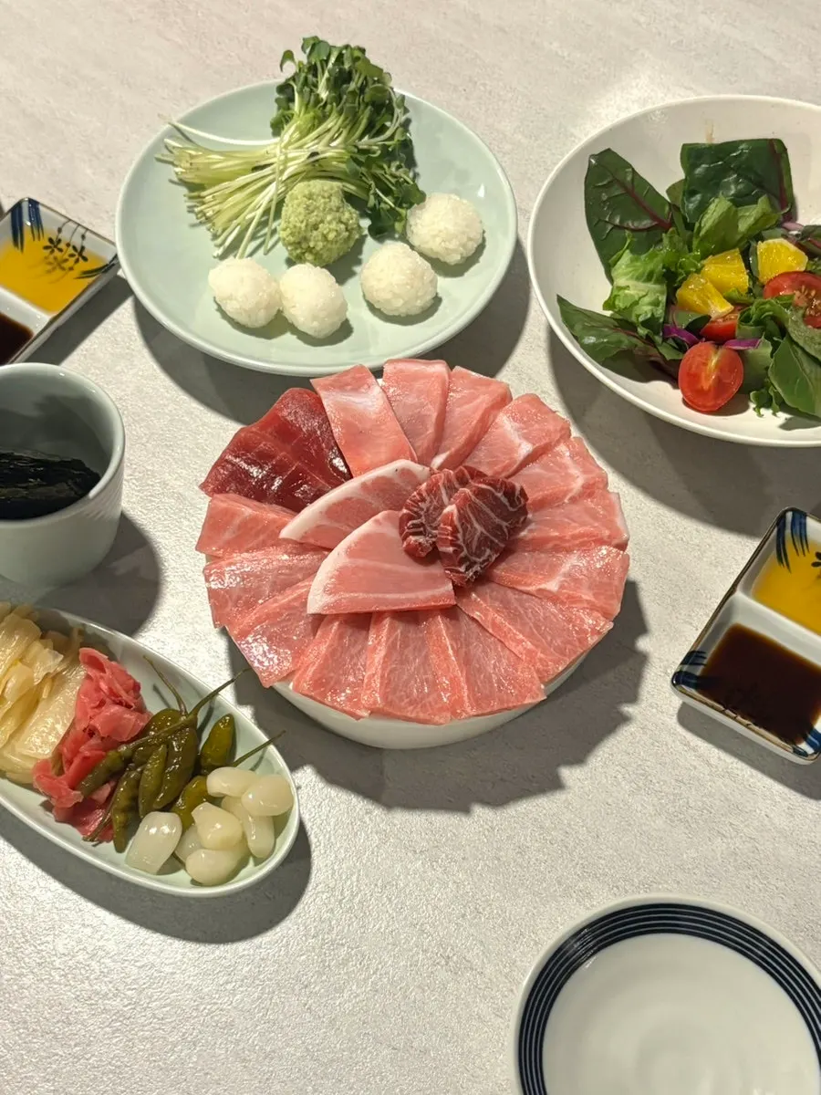 Small bluefin tuna platter at Jongno Darang