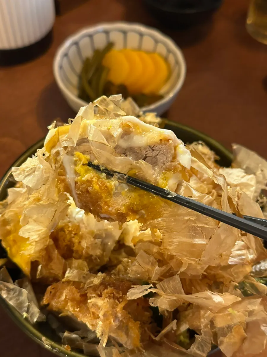 결이 살아 있는 히레카츠 단면