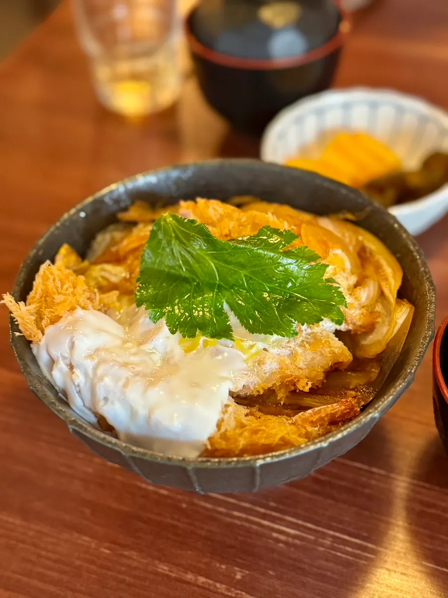 Mix katsu-don topped with pork cutlet and fried shrimp