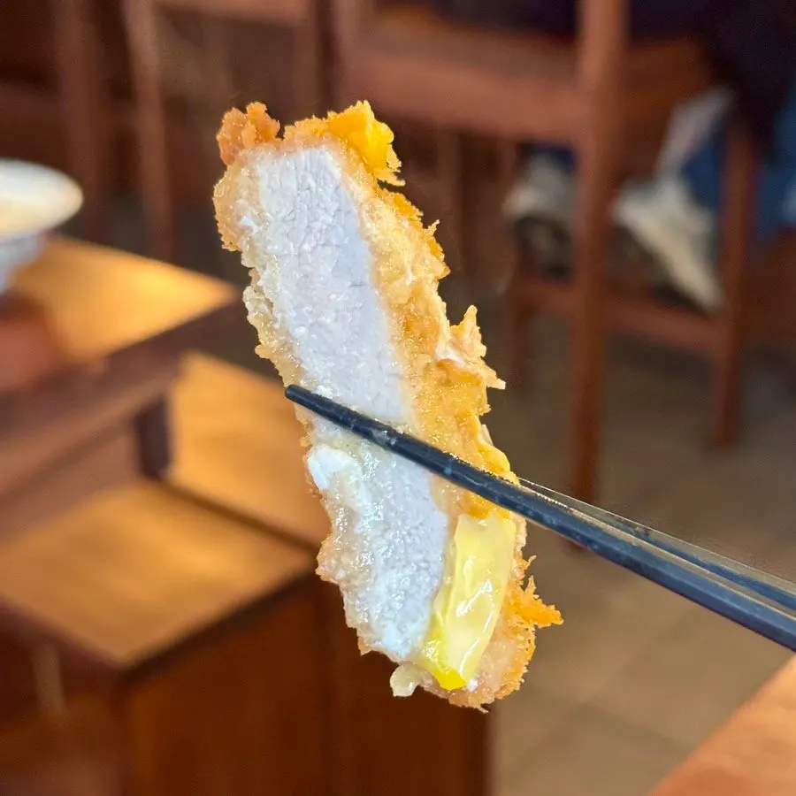 Cross-section of a thick pork cutlet