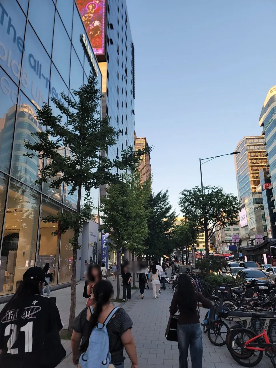 延南洞の路地にある종로돈부리 연남への道