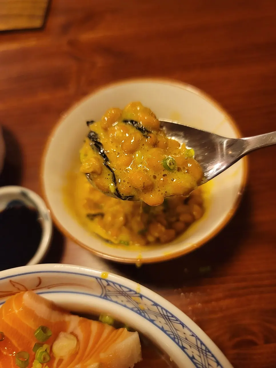 夕食を終えたテーブル