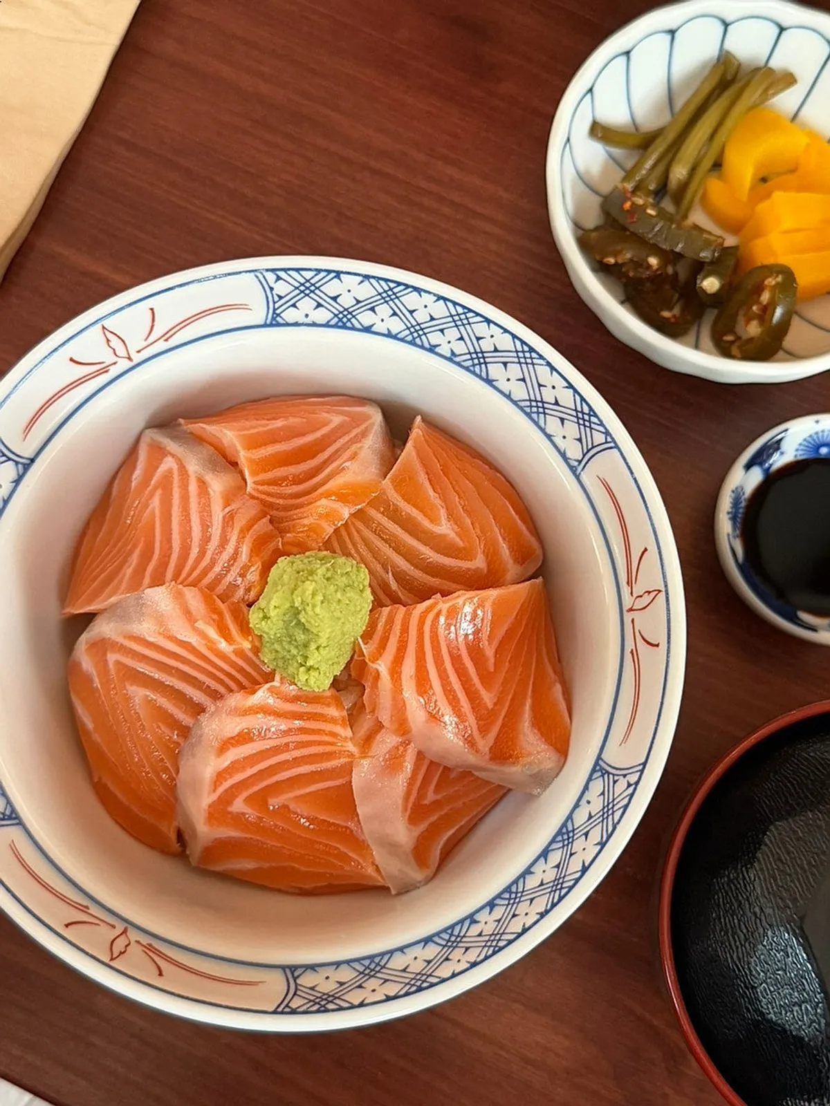 Sake-don set served with soup and side dishes