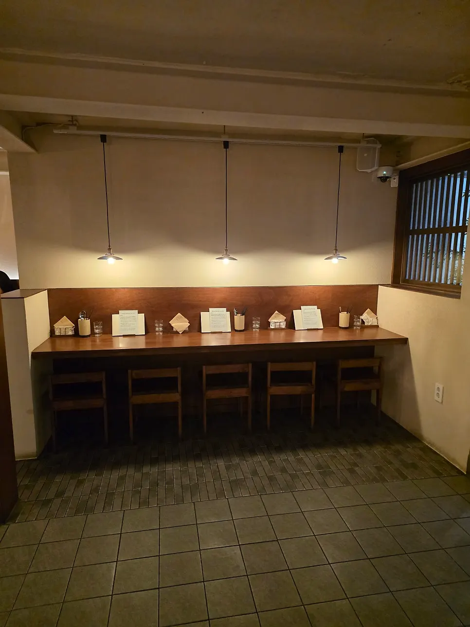 Bar-style seating at Jongno Donburi Yeonnam