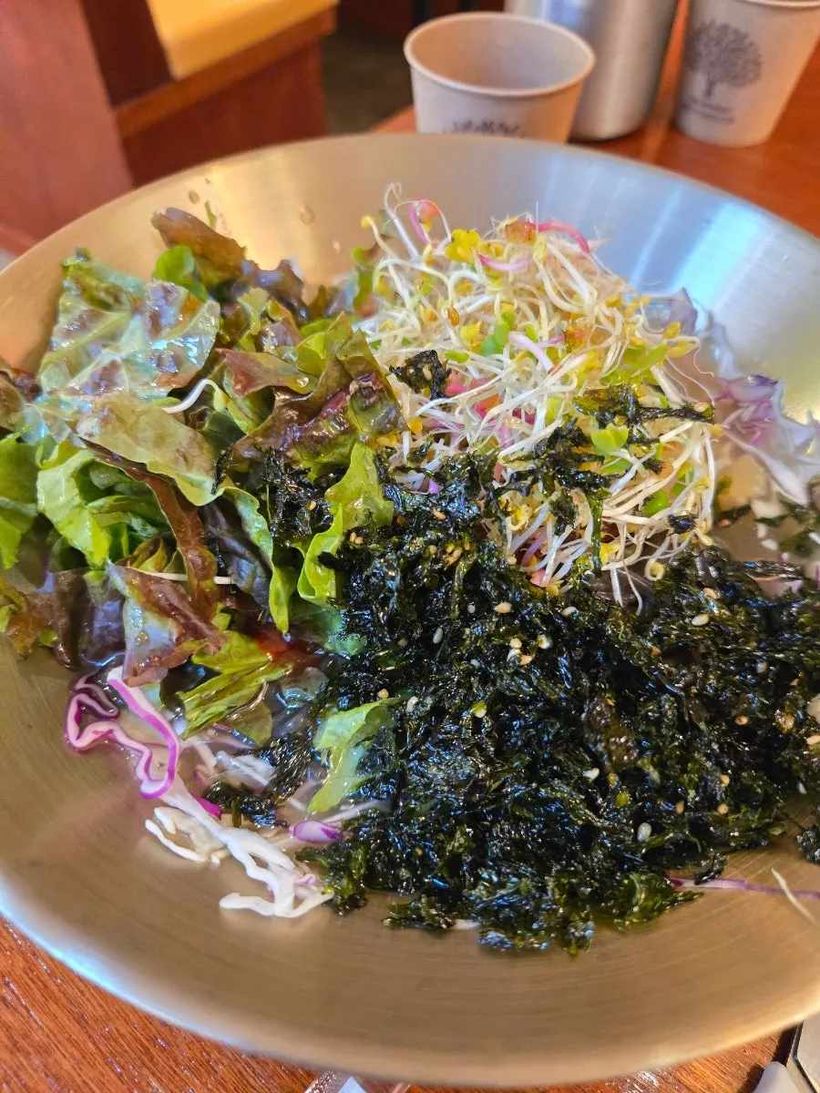 Cold buckwheat noodles loaded with vegetables, ₩9,500