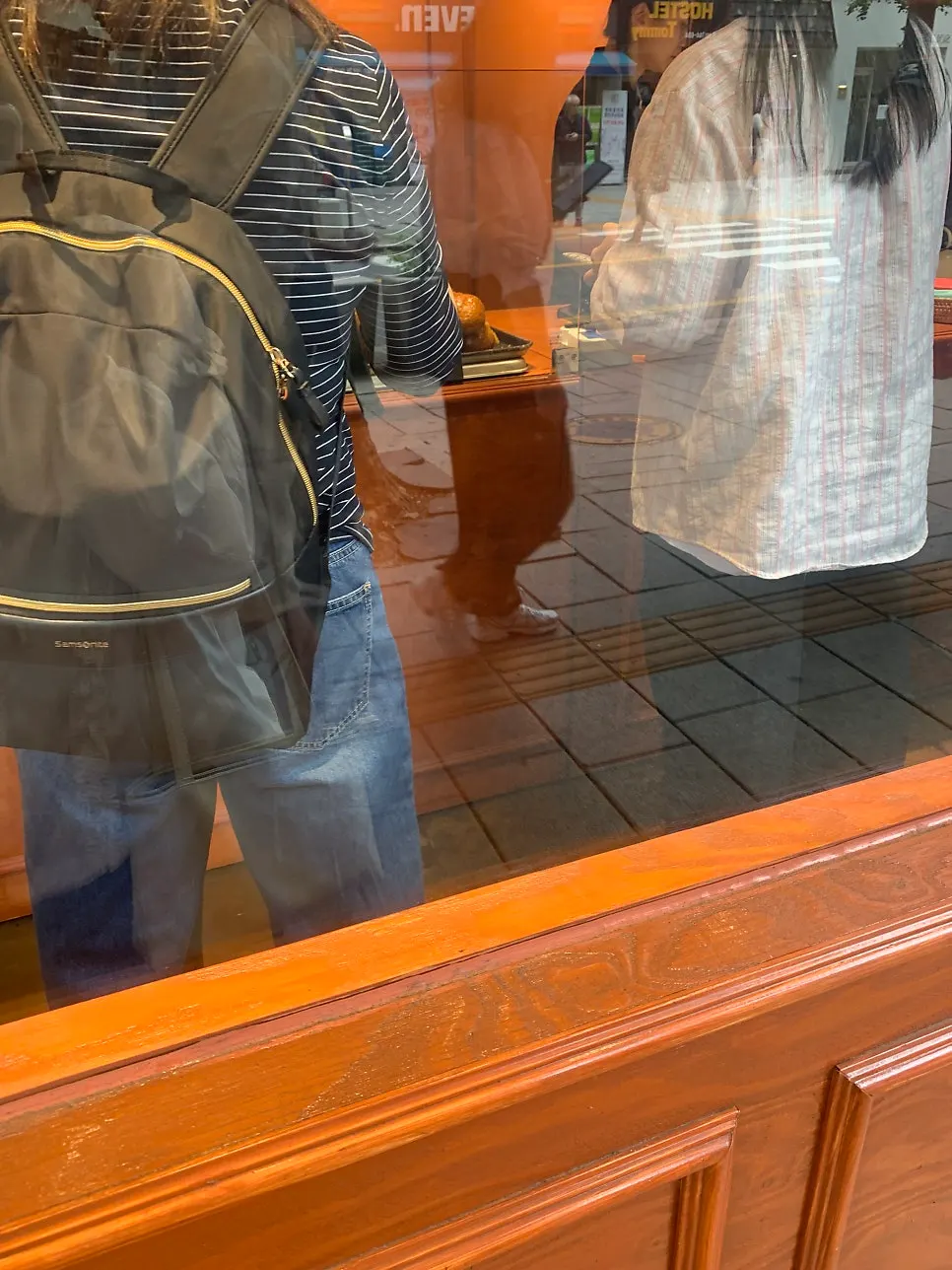 Waiting at Munhwa Bakery during a weekday opening run
