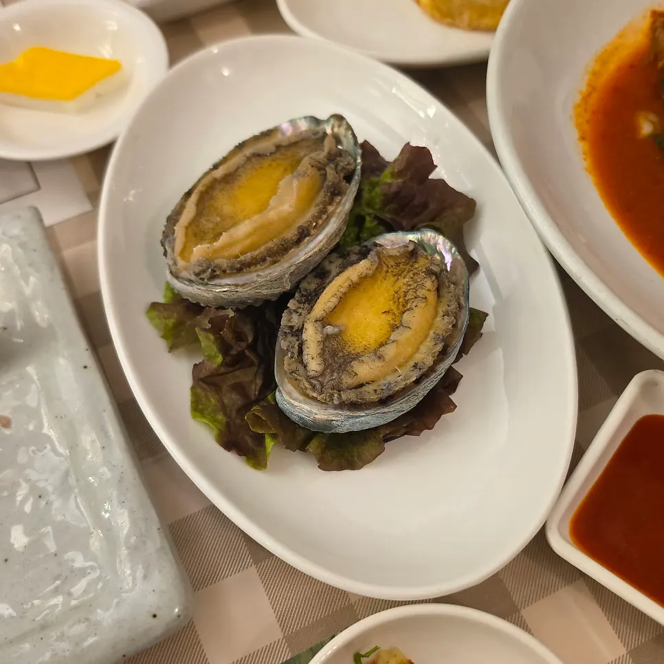 보리굴비 살을 발라낸 접시
