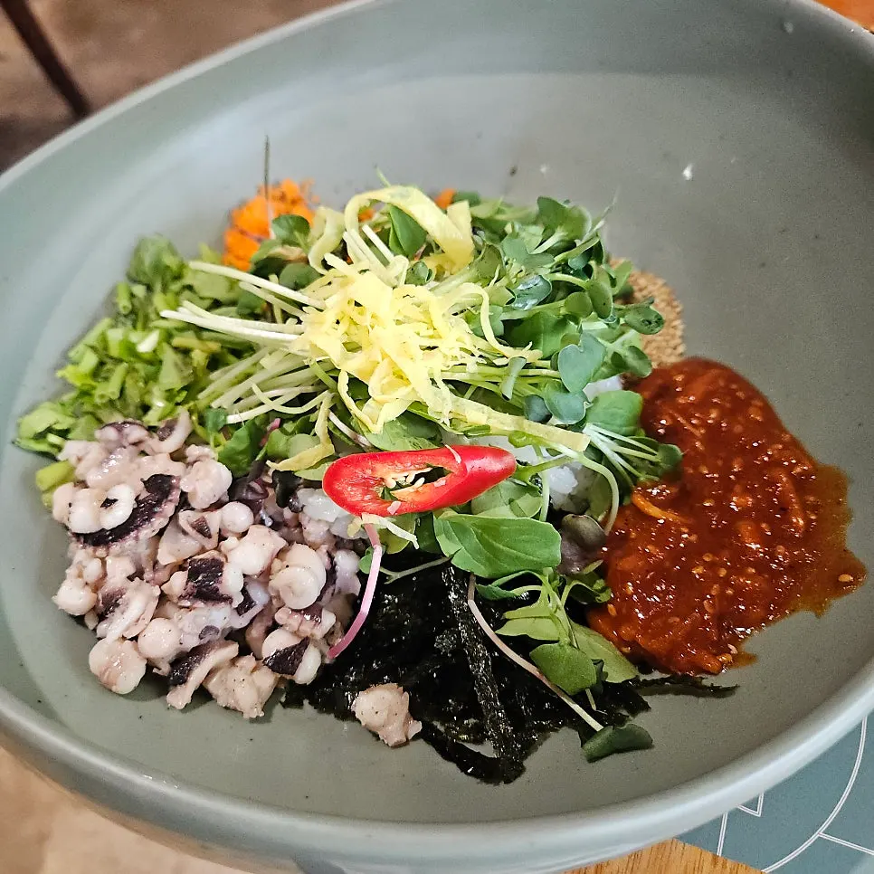 Colorful tangtang octopus deodeok gochujang rice
