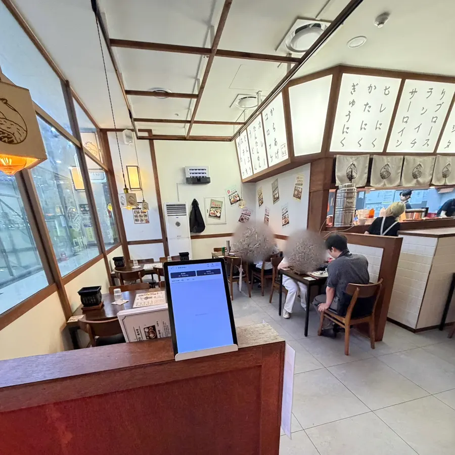 Left-side seating at Ichigyu Gwanghwamun Branch