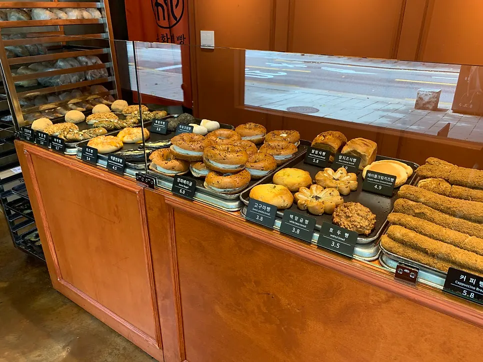 Inside Munhwa Bakery's takeout-only shop