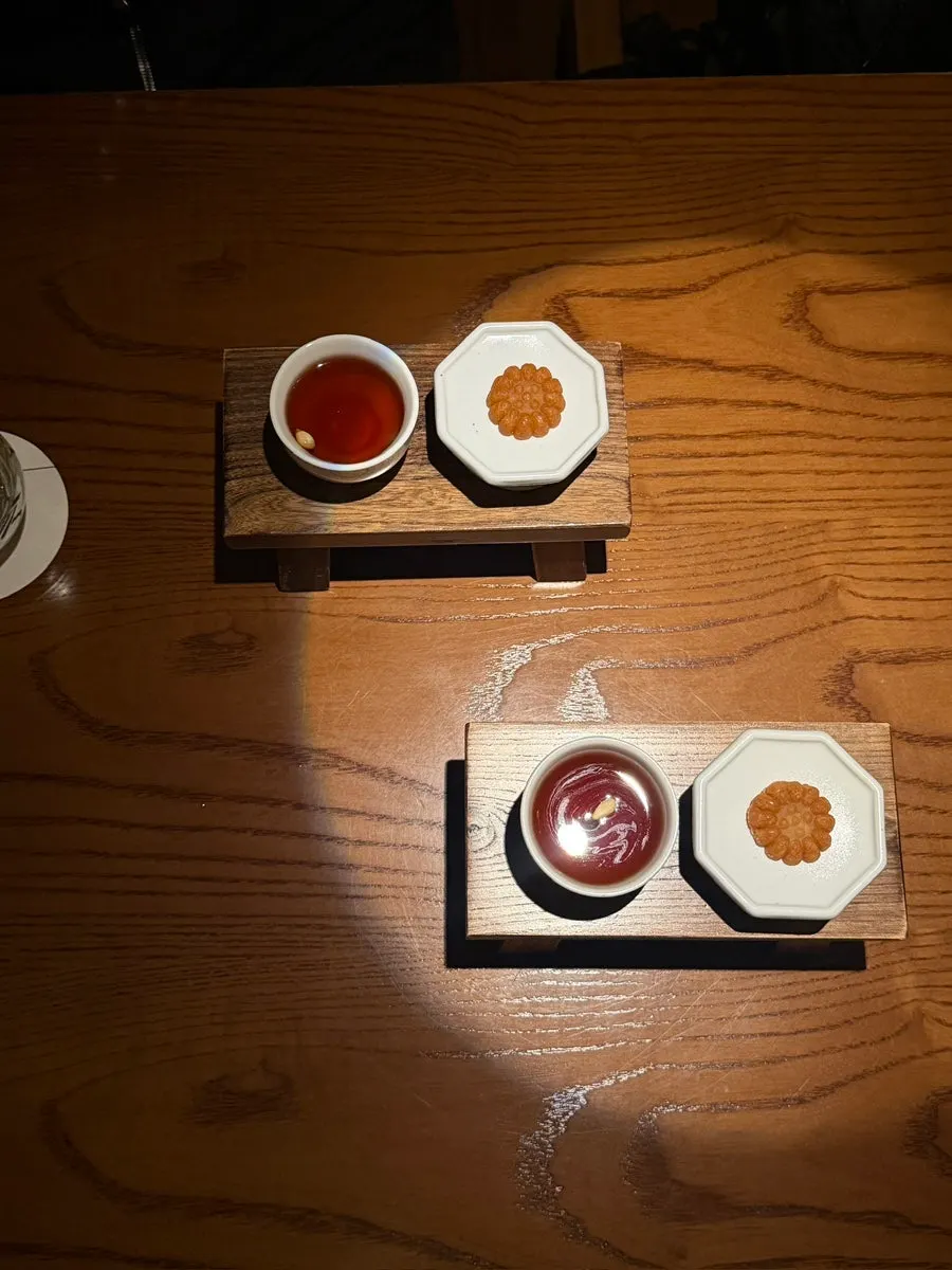 Welcome drink and welcome food at Hanuk