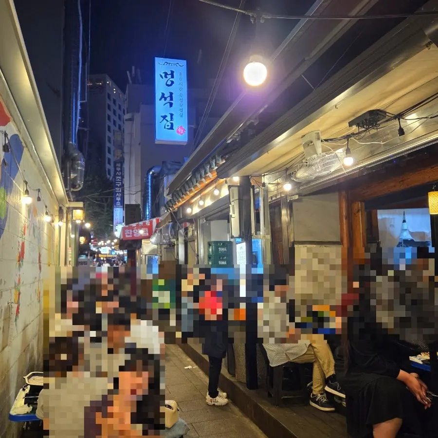 Inside Meongseokjip Jongno 3-ga Branch