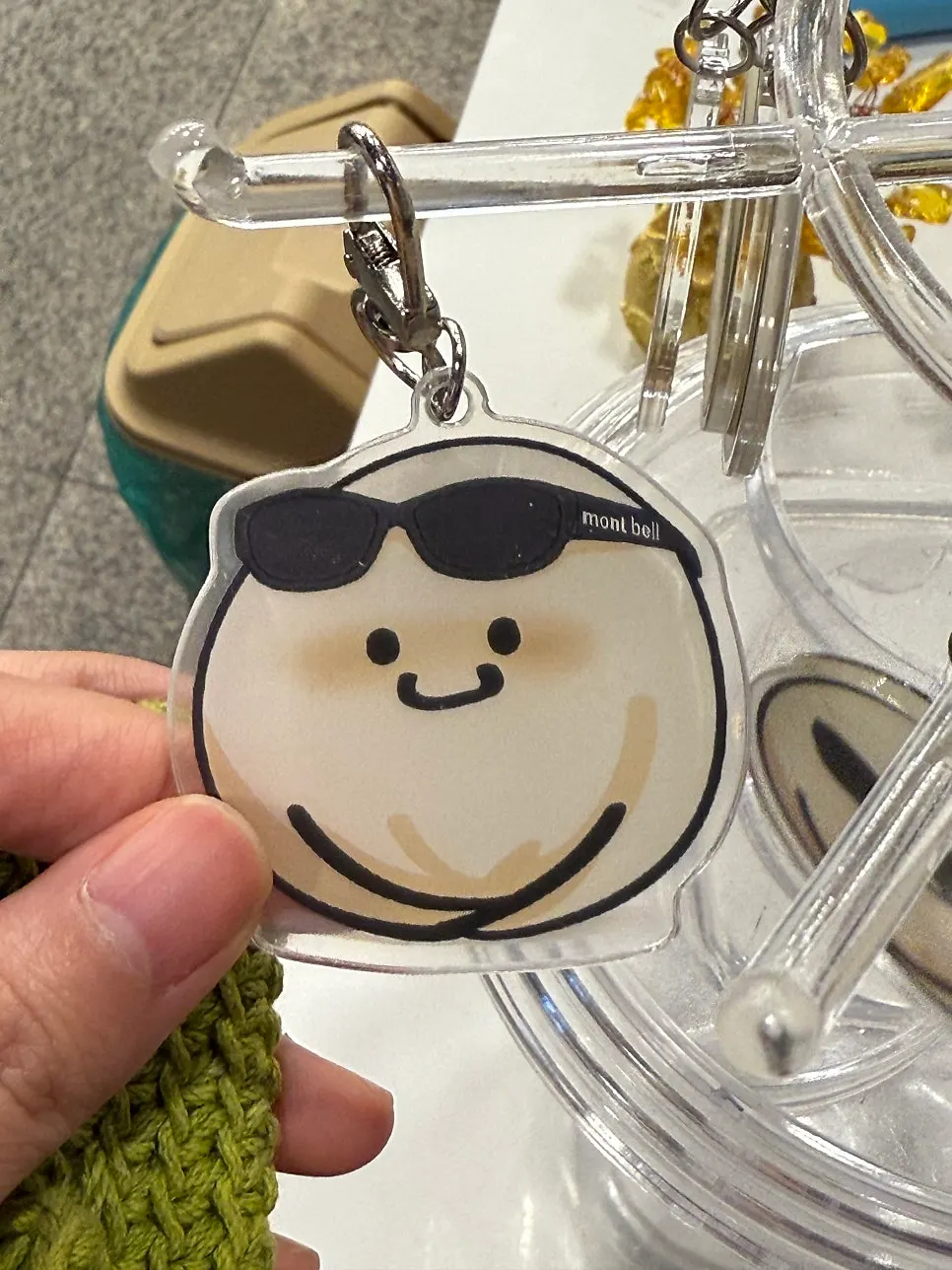 계산대에 놓인 만두 모양 키링