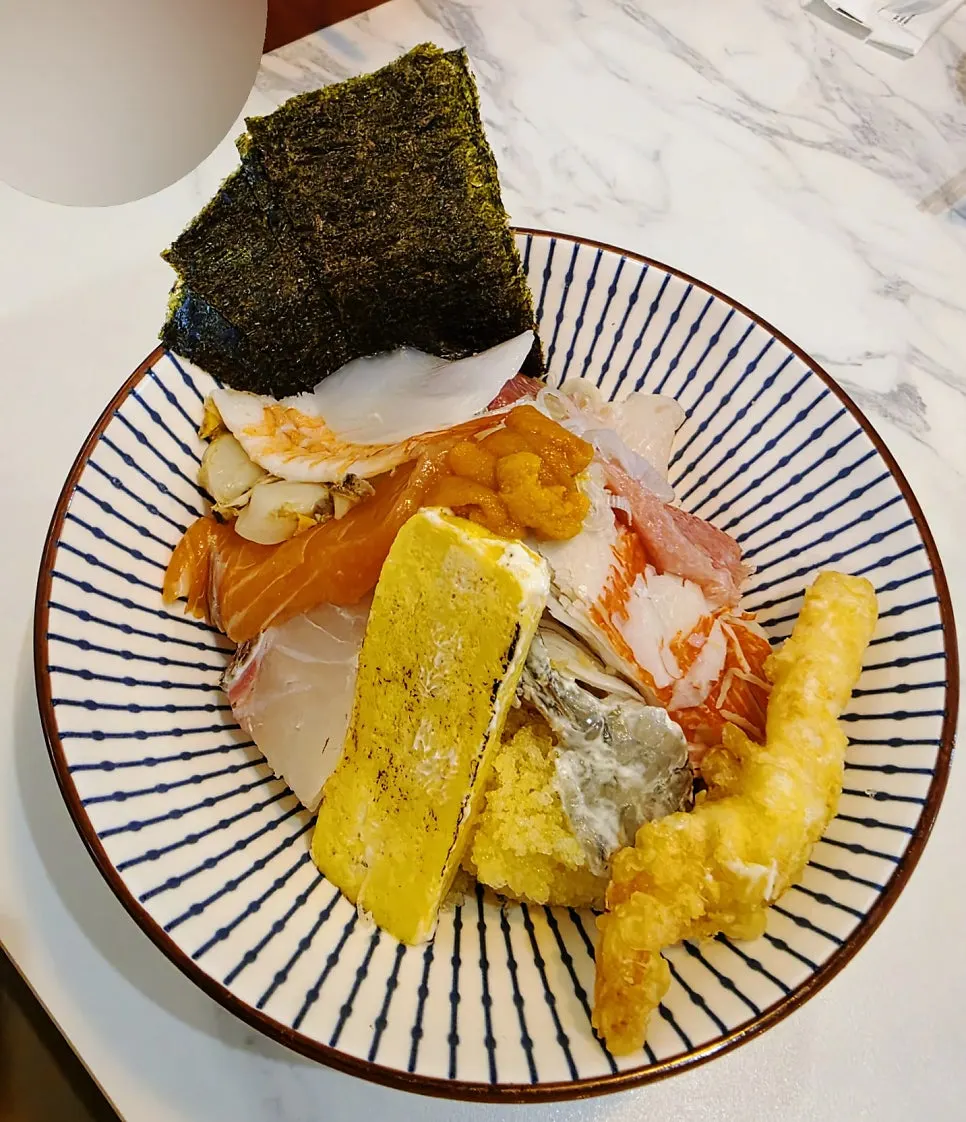 Special kaisendon priced at 19,000 won