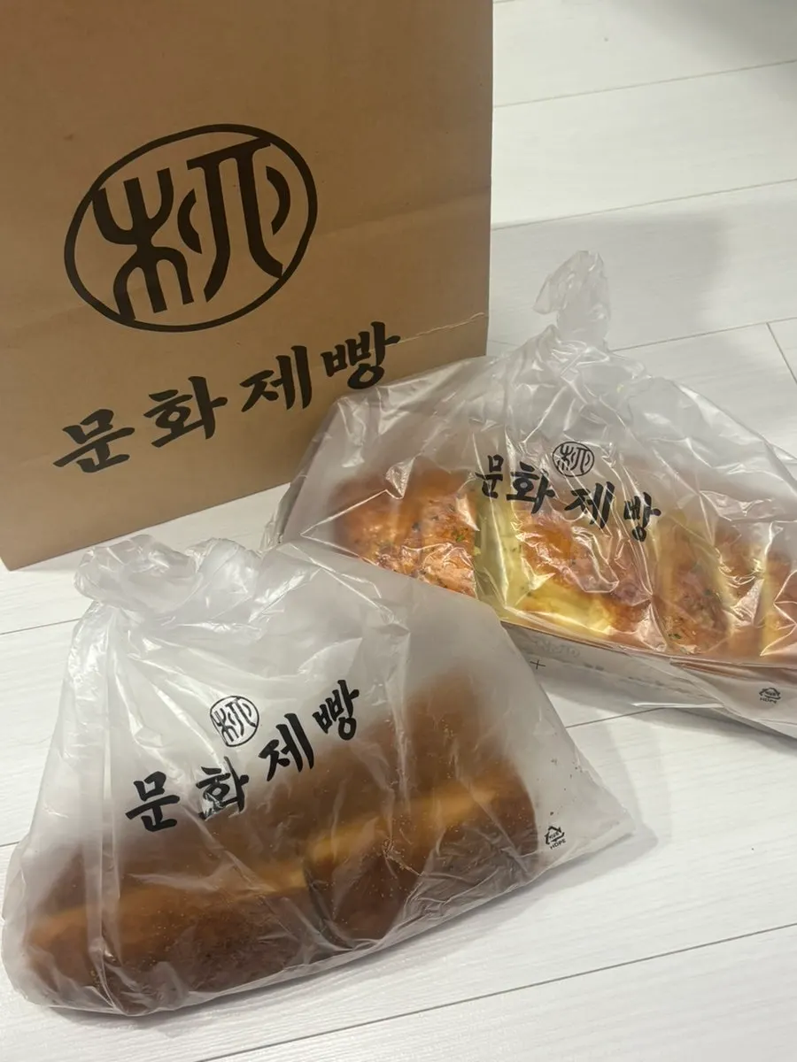 在钟路小巷外带的文化制面包