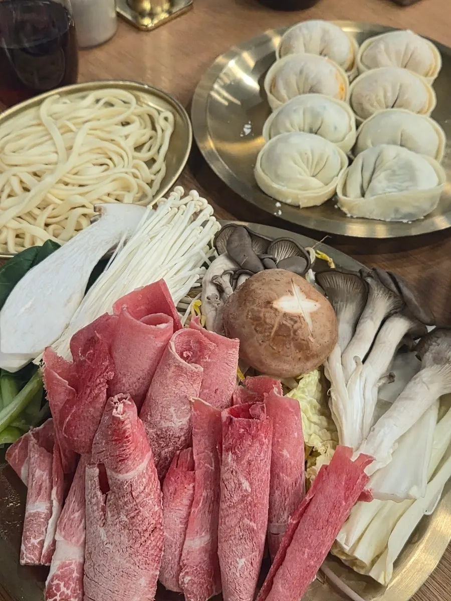 Mixed mushroom platter with four kinds of mushrooms