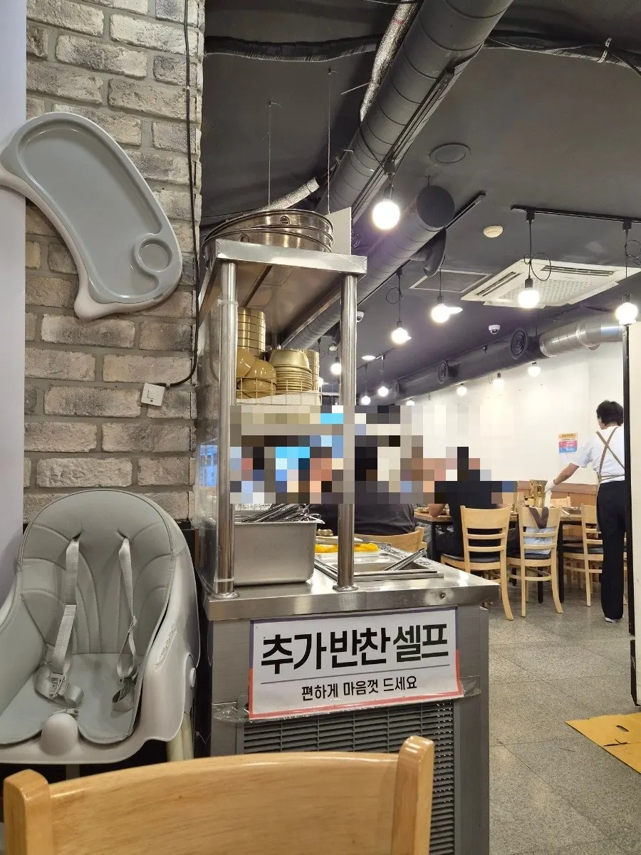 종가만두 종로점 매장 내부 좌석