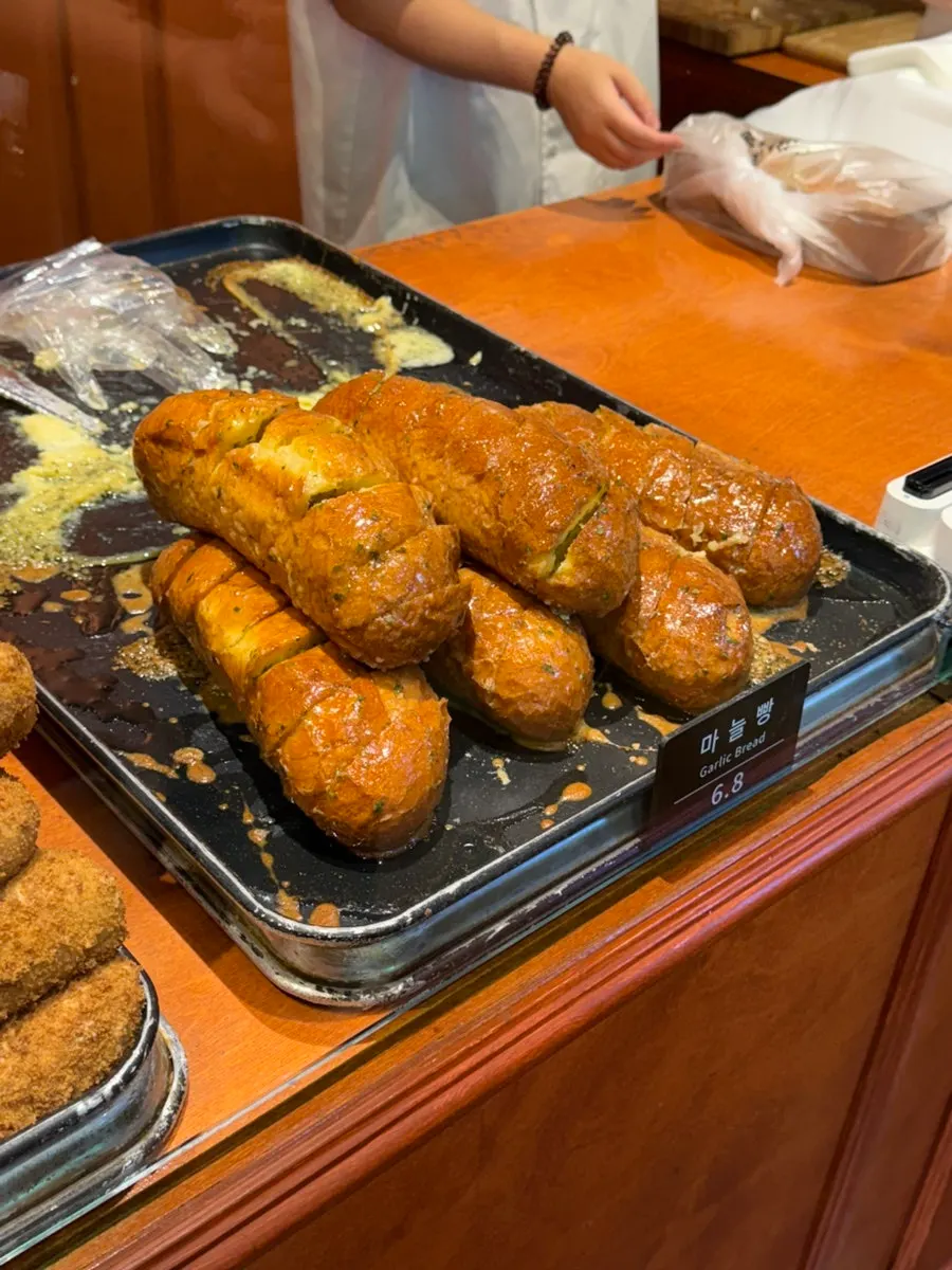 Waiting for bread at Munhwa Bakery