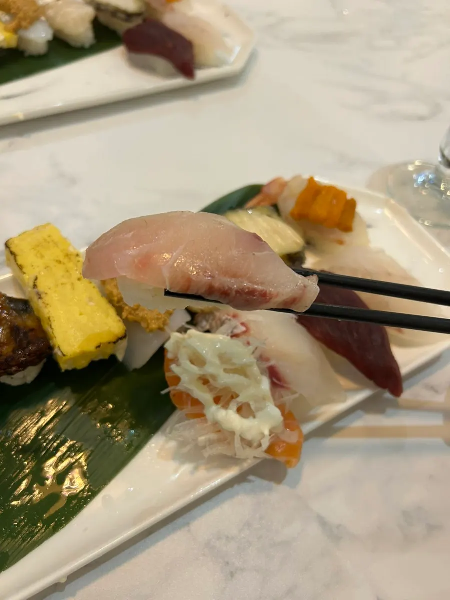 Sushi including fatty fin and sea urchin roe