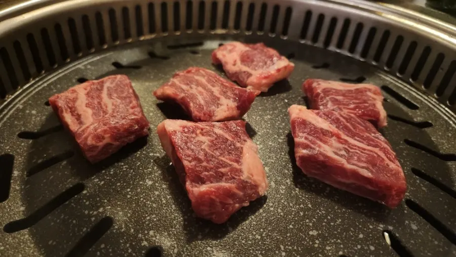 Table spread of the Meongseok set meat