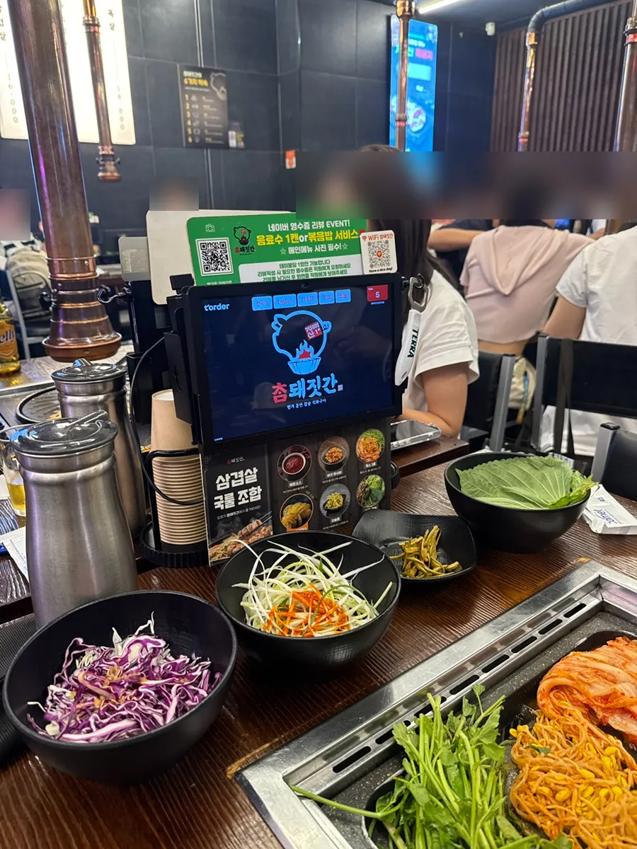 用桌邊T-order點餐的畫面