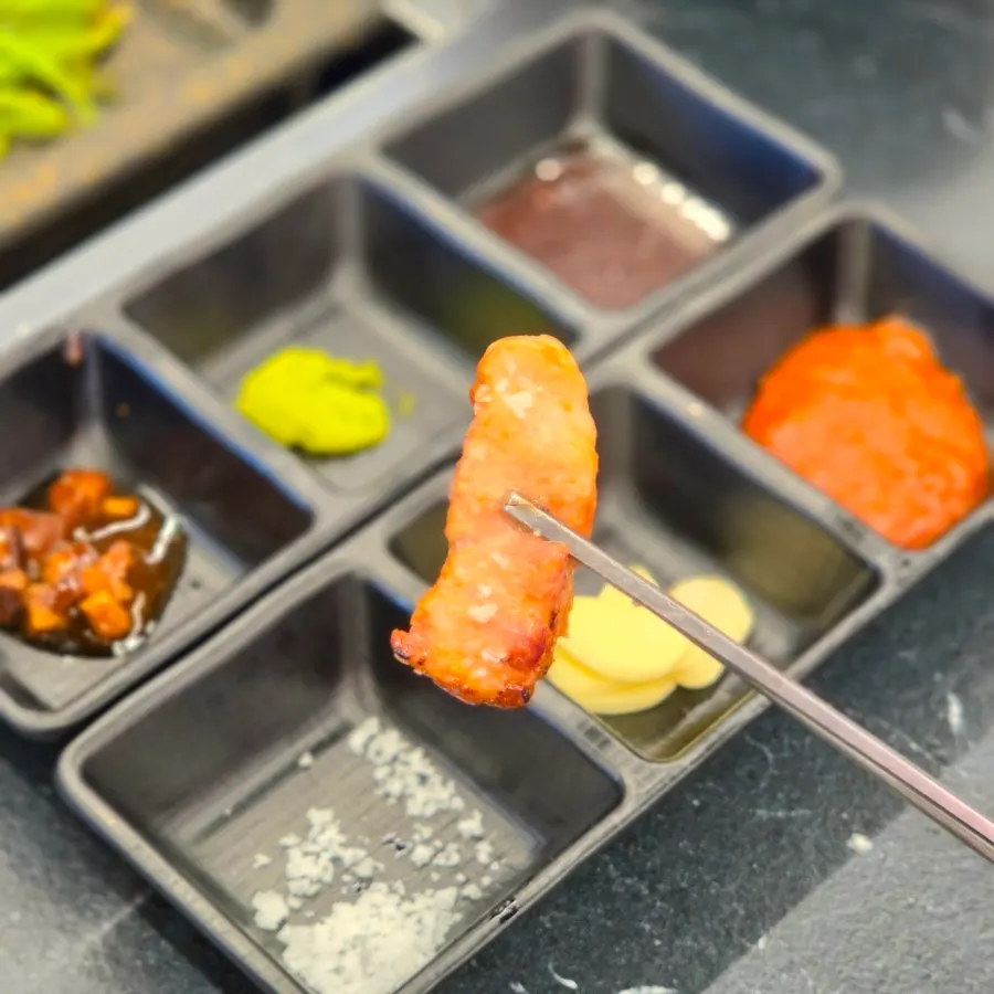 The six sauces served at Cham Dwaejitgan Jongno Main Branch