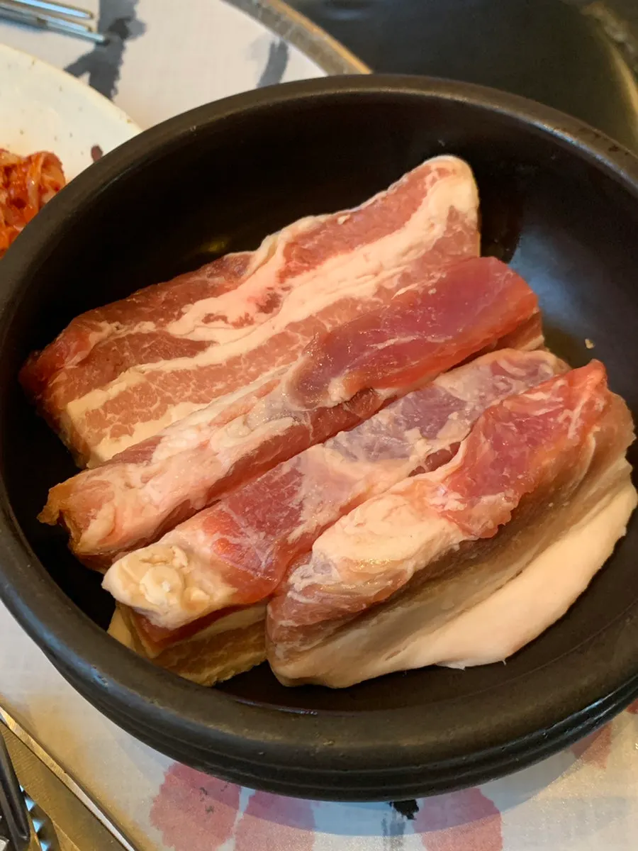 厚切りの熟成サムギョプサル