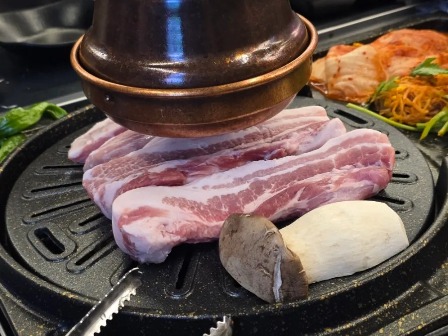 Raw Boseong Nokdon pork before hitting the grill