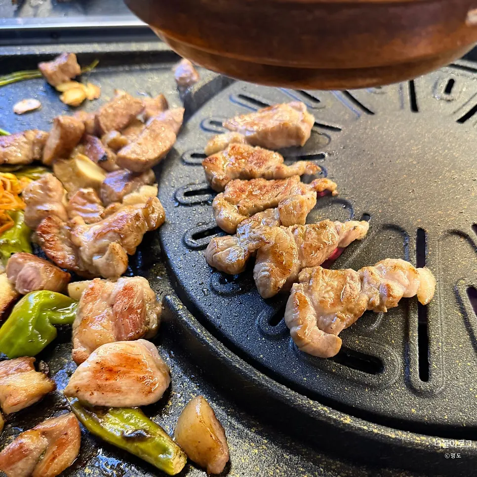 Grilled Boseong nokdon pork neck