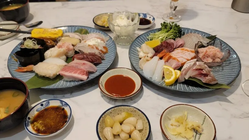 Assorted sashimi and premium sushi order