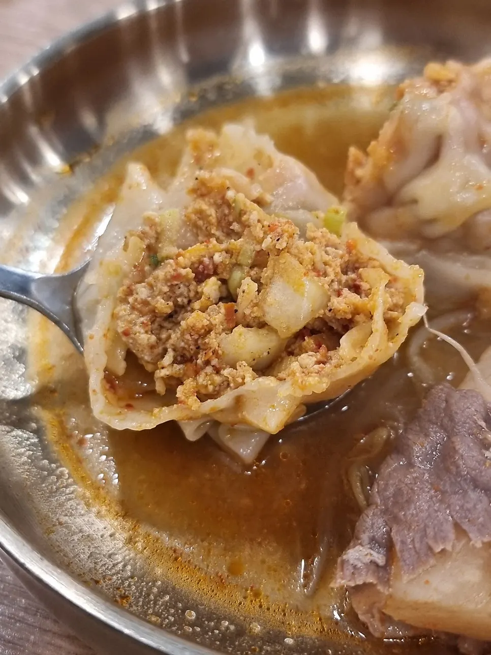 야채가 아삭한 김치만두