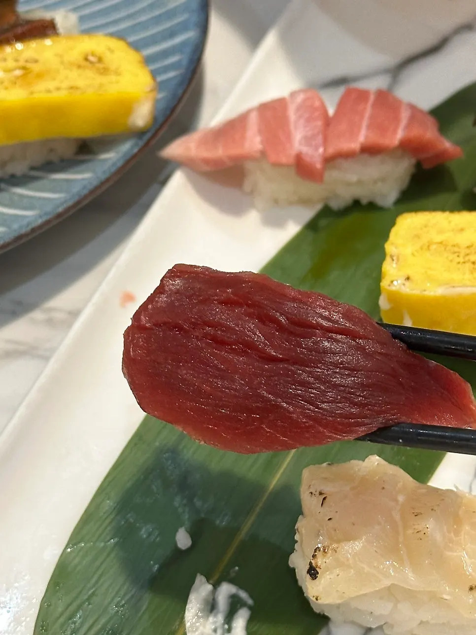 Sea cucumber gunkan and 10,000-won cuttlefish sashimi at Choe Uyeong Sushiya Jongno Branch