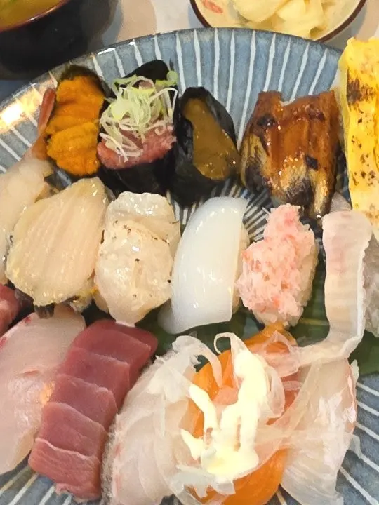 The choisang and premium geuksang sushi sets served