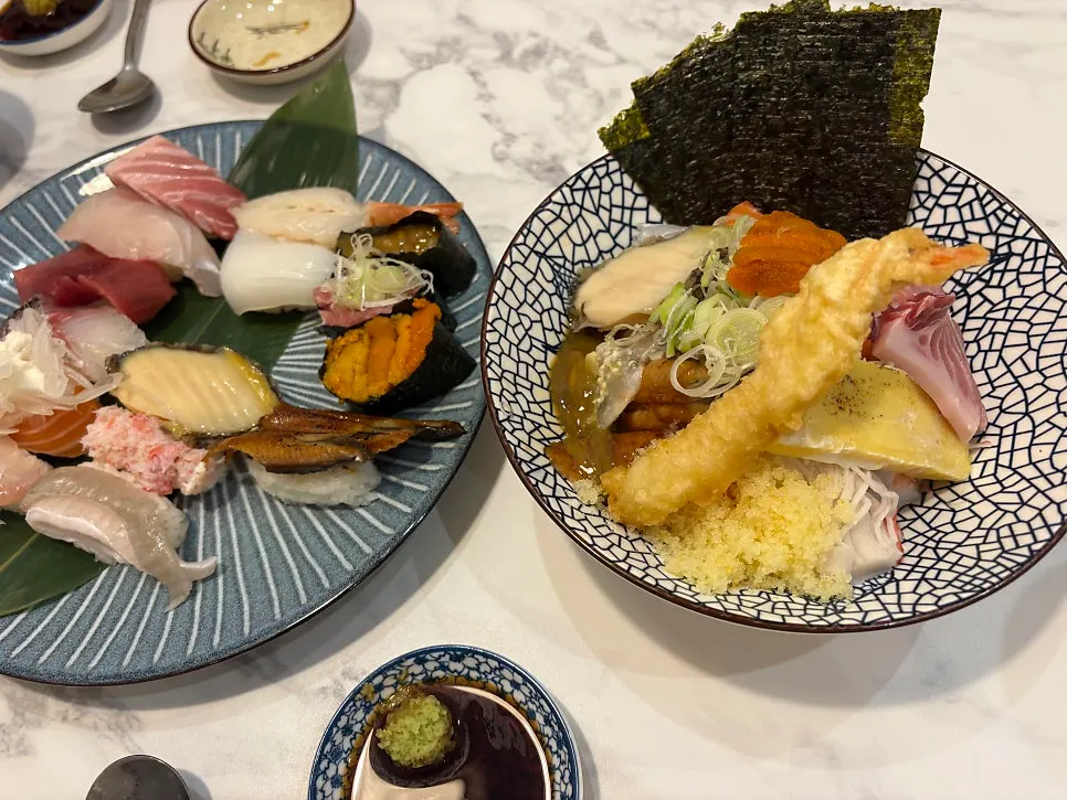 17-piece premium sushi set arrangement