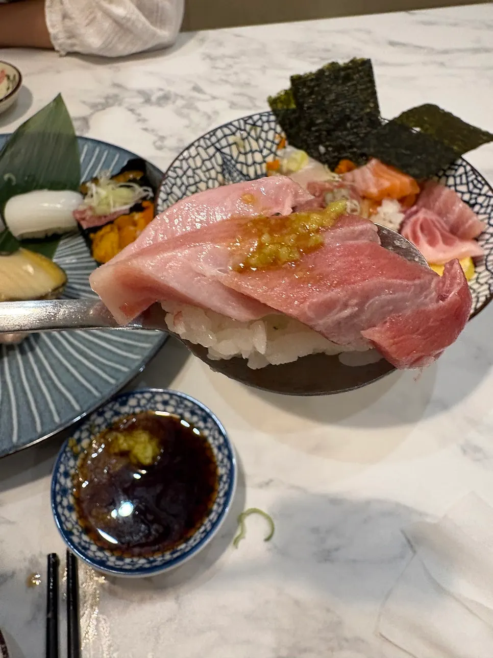 Fatty tuna belly (otoro) sushi