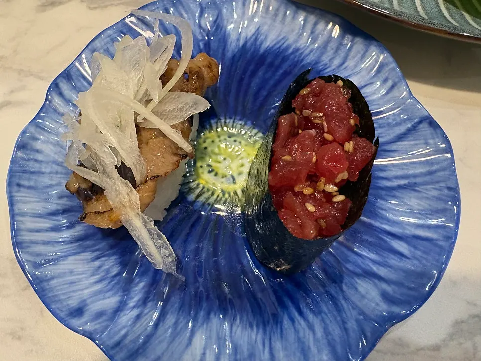 A la carte beef brisket sushi and beef tartare sushi