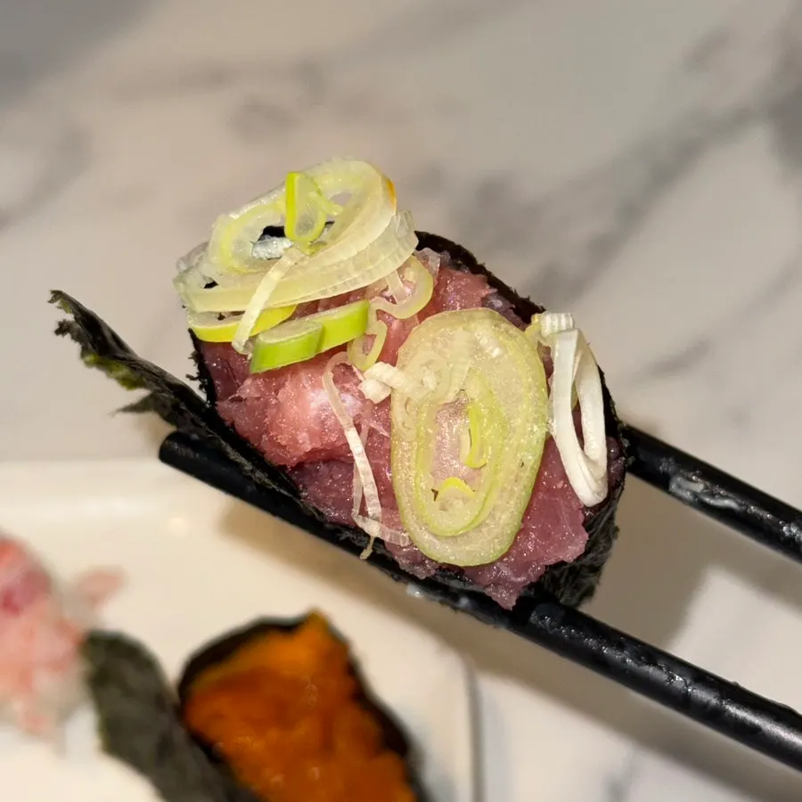 성게알 군함 초밥