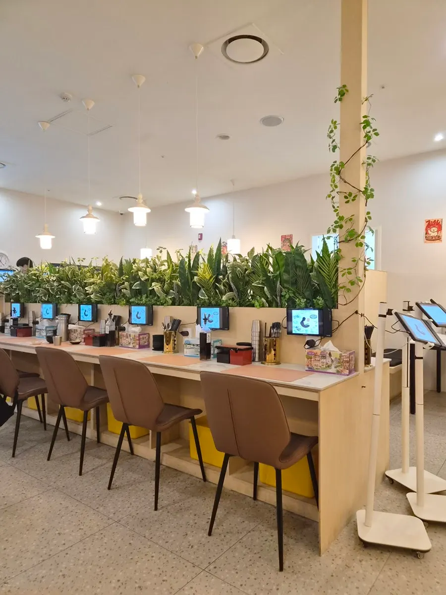 Solo table seating at Choe Uyeong Sushiya Jongno Branch