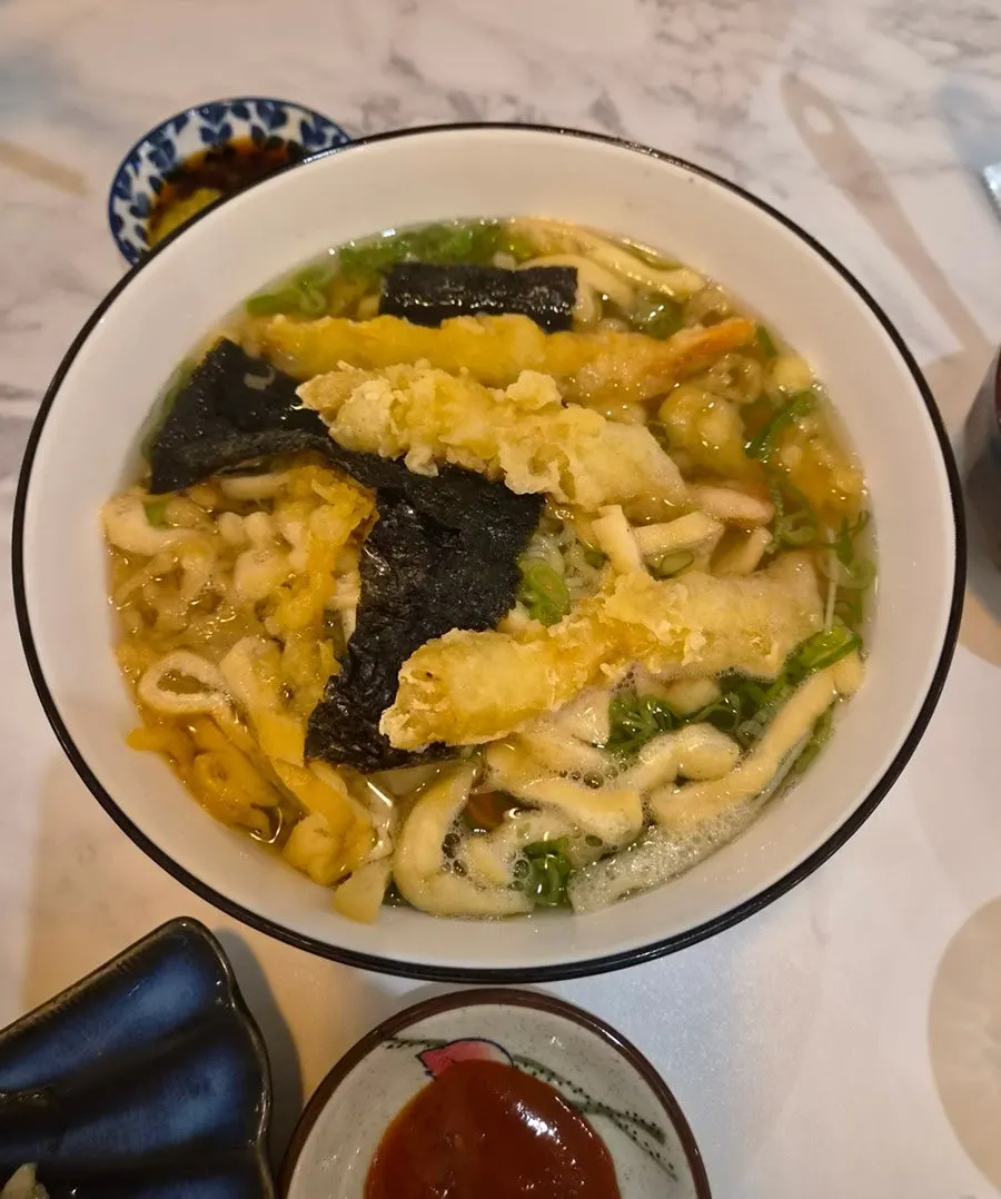 Shrimp tempura udon topped with fried shrimp